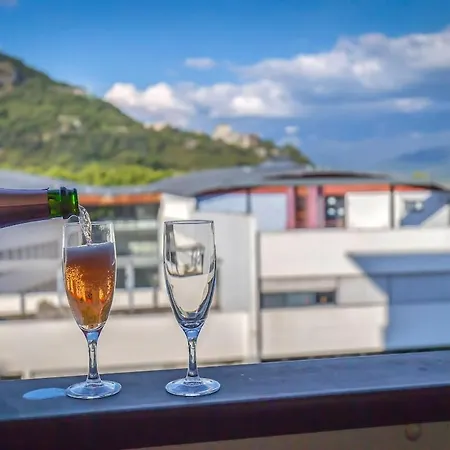 Apartamento Standing Europole, Garage Privé, Calme, Netflix